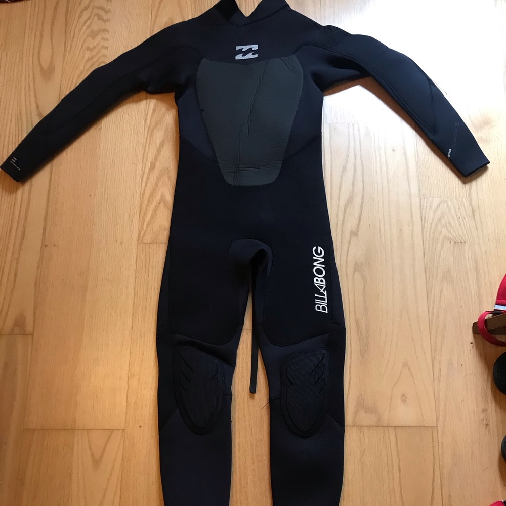 Size 12 5mm Billabong wetsuit